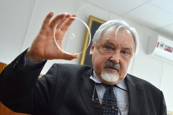 Ученые кафедры стекла получили грант РНФ на разработку прозрачных ситаллов с нулевым термическим расширением