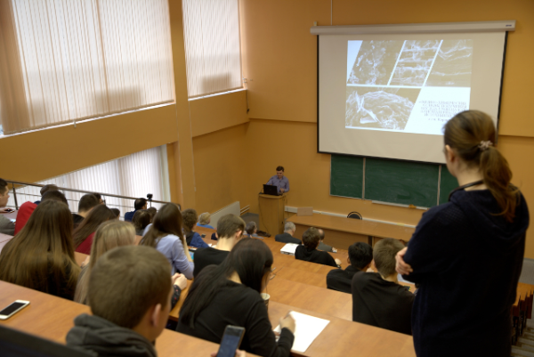 В РХТУ имени Д. И. Менделеева прошел научный семинар «Оксид графена - наноматериал для источников тока»