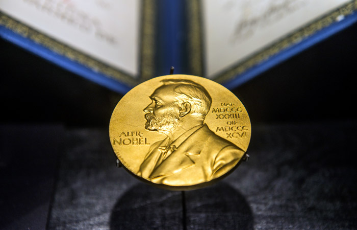 Объявлены лауреаты Нобелевской премии по химии 2018 года