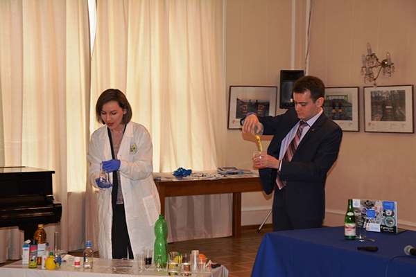  «Открытый урок по химии» в Праге провели представители РХТУ 