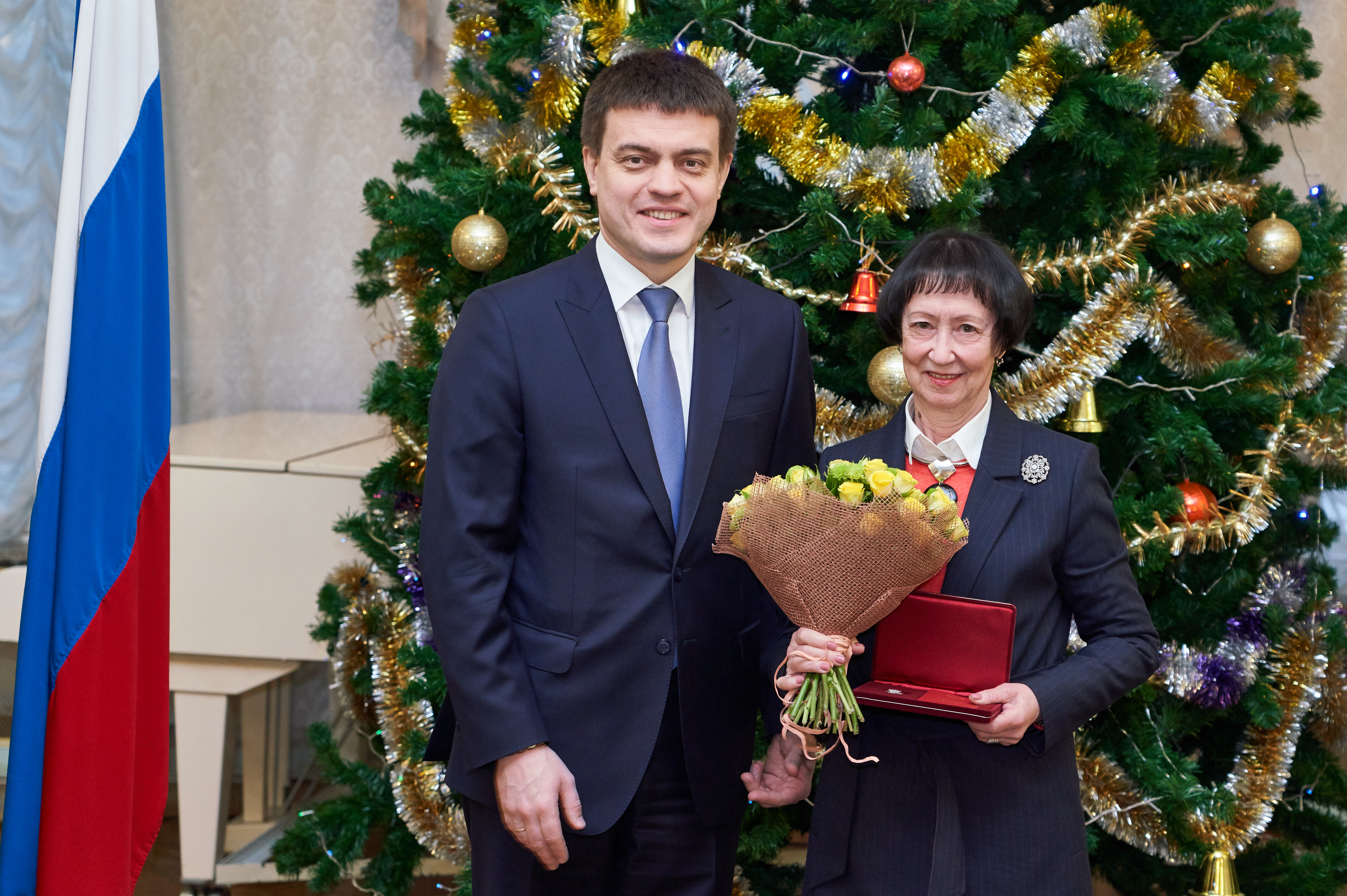 Элеоноре Кольцовой присвоено почетное звание «Заслуженный работник высшей школы Российской Федерации»
